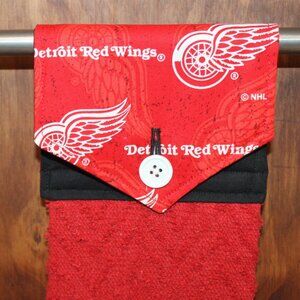 DETROIT RED WINGS HAND TOWEL RED BLACK & WHITE HANDMADE HANGING KITCHEN COTTON